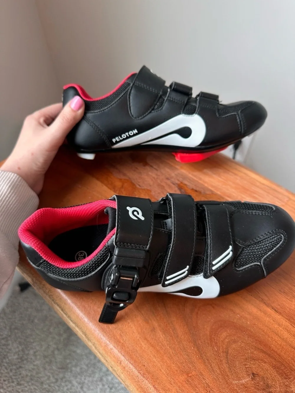 Peloton Indoor Cycling Shoes Size 38 US Women’s 7 EUC Black MSRP $125
